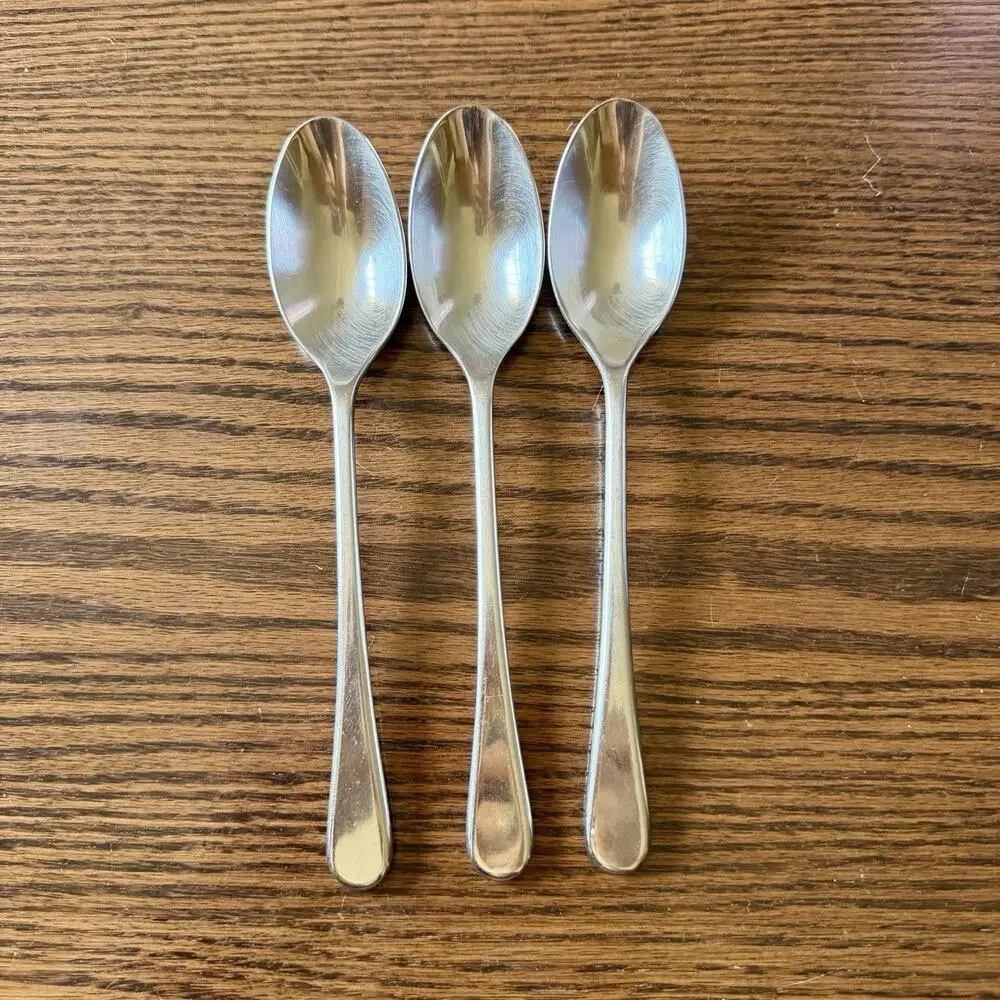 ROBERT WELCH IONA Tour Stainless Steel Flatware 18/10 Crate & Barrel 12 Piece - Picture 4 of 10